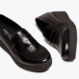 SHINE- Mocasín de charol NEGRO con cuña